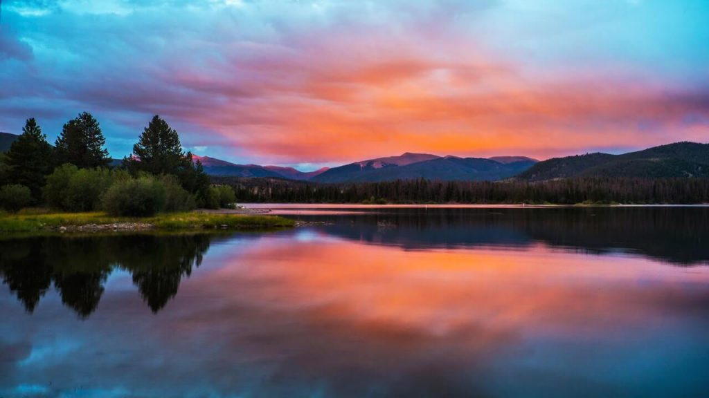 sunshine cafe and mountain adventure in colorado